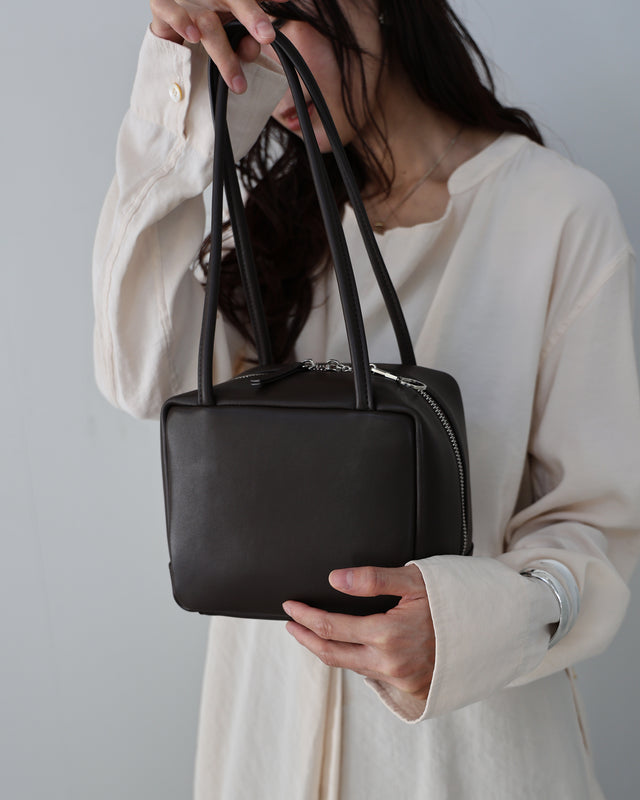 ARC POUCH BOSTON BAG